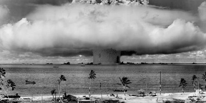 imagen atomic bomba test en el pacifico 
